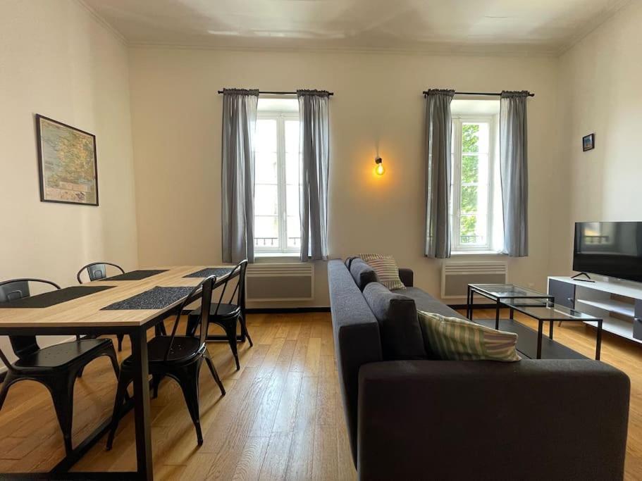 L'Appartement Tomey Avec Parking Carcassonne Exterior photo